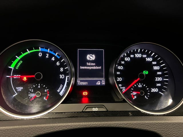 2015 VOLKSWAGEN GOLF - 17
