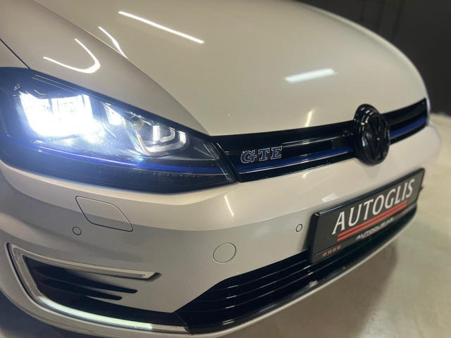 2015 VOLKSWAGEN GOLF - 11