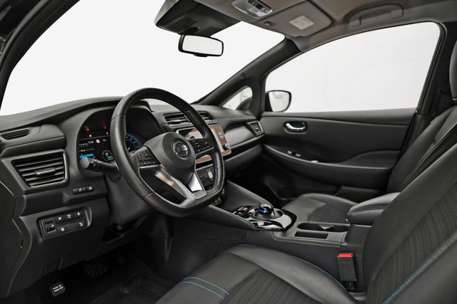 2021 NISSAN LEAF - 9