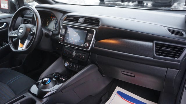 2019 NISSAN LEAF - 9