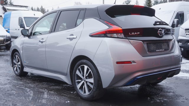 SJNFAAZE1U0076901 2019 NISSAN LEAF-2