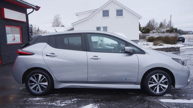 SJNFAAZE1U0076901 2019 NISSAN LEAF-1