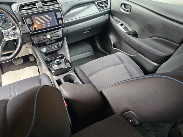2019 NISSAN LEAF - 15