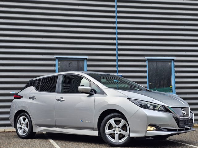 SJNFAAZE1U0070165 2019 NISSAN LEAF-1