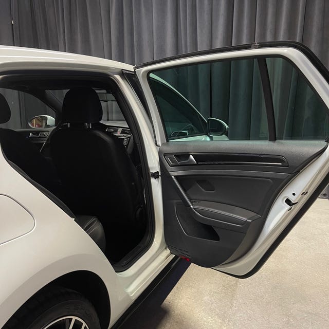 2015 VOLKSWAGEN GOLF - 20