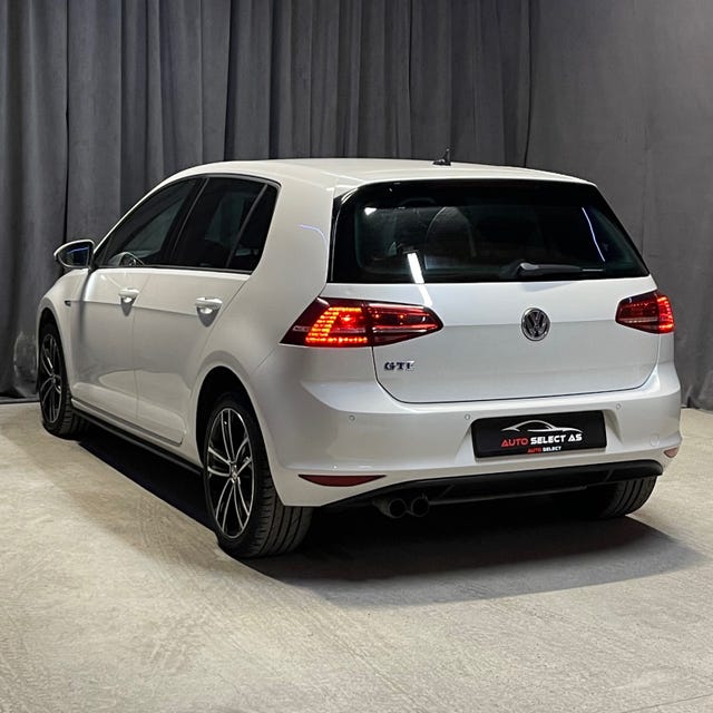2015 VOLKSWAGEN GOLF - 11