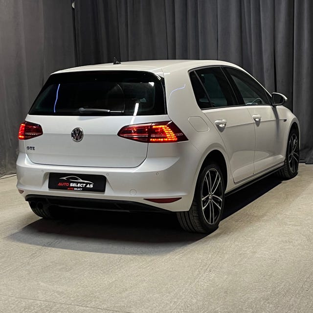 2015 VOLKSWAGEN GOLF - 18