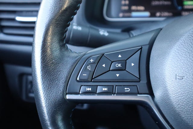 2019 NISSAN LEAF - 12