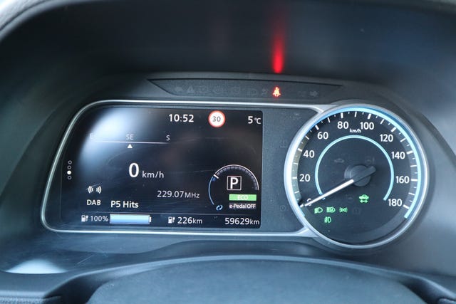 2019 NISSAN LEAF - 9