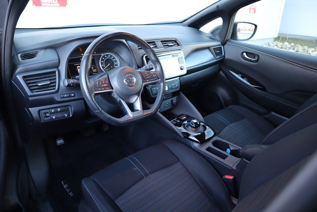 SJNFAAZE1U0037483 2019 NISSAN LEAF-4