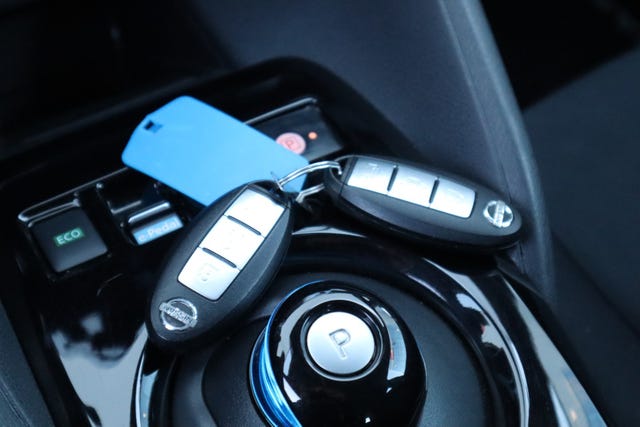 2019 NISSAN LEAF - 24