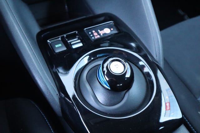 2019 NISSAN LEAF - 22