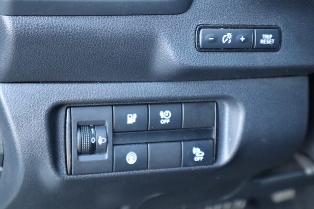 2019 NISSAN LEAF - 8