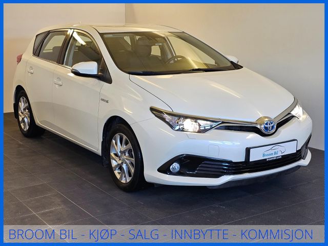 2016 TOYOTA AURIS - 1