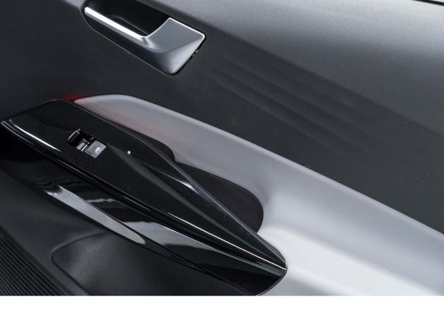 2021 VOLKSWAGEN ID.3 - 29