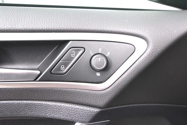 2015 VOLKSWAGEN GOLF - 18