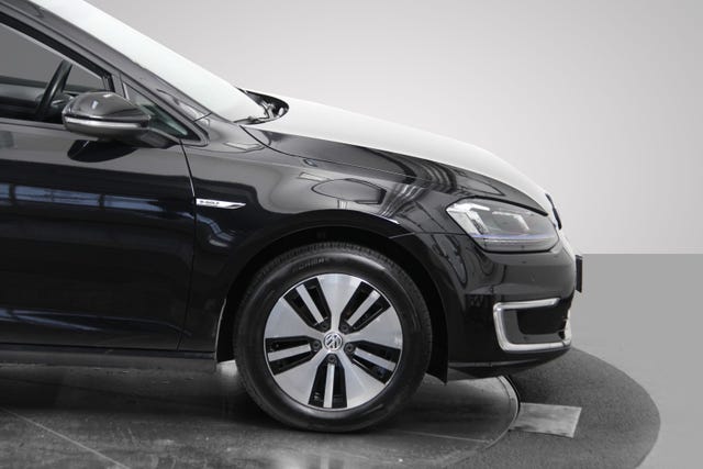 2015 VOLKSWAGEN GOLF - 11