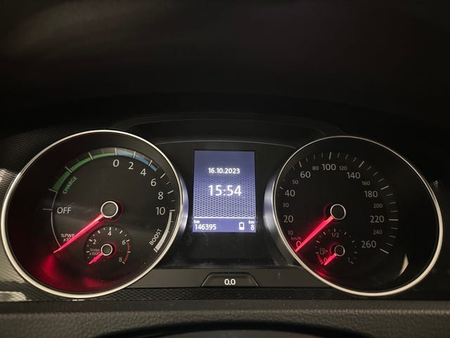 2015 VOLKSWAGEN GOLF - 27