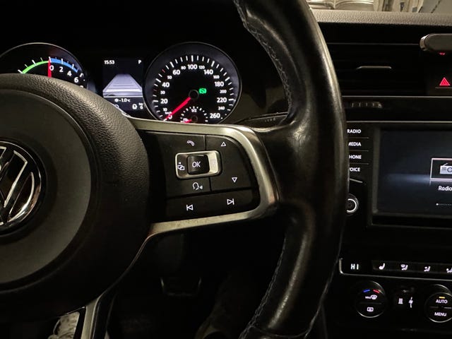 2015 VOLKSWAGEN GOLF - 21