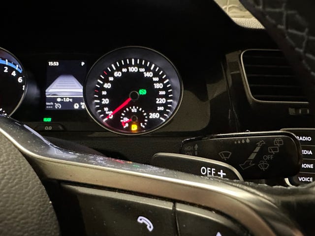 2015 VOLKSWAGEN GOLF - 20