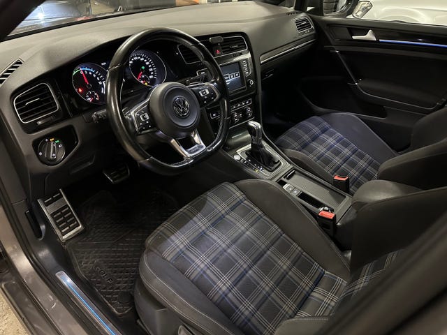 2015 VOLKSWAGEN GOLF - 13