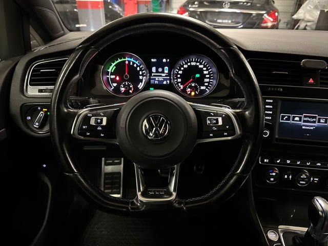 2015 VOLKSWAGEN GOLF - 17