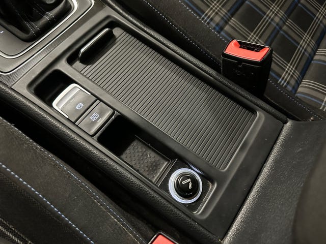 2015 VOLKSWAGEN GOLF - 34