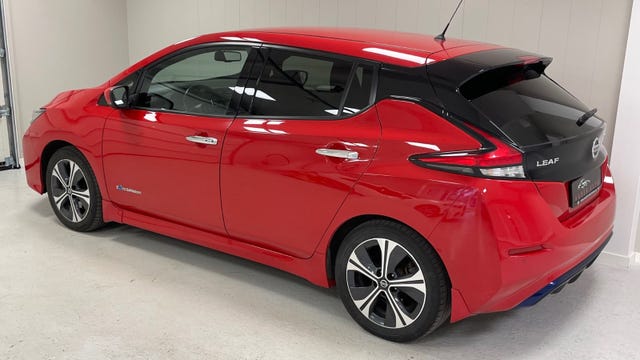 2019 NISSAN LEAF - 10