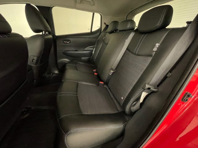2019 NISSAN LEAF - 21