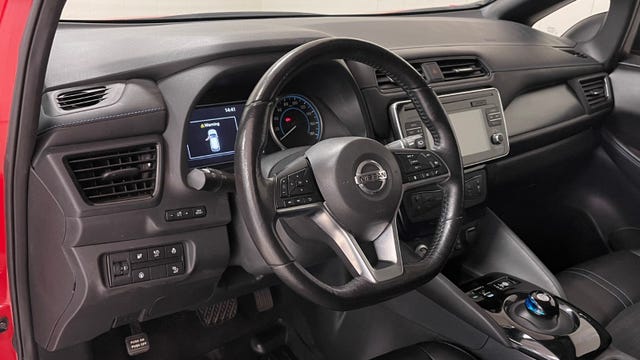 2019 NISSAN LEAF - 16