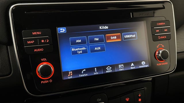 2019 NISSAN LEAF - 31