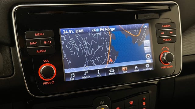 2019 NISSAN LEAF - 32
