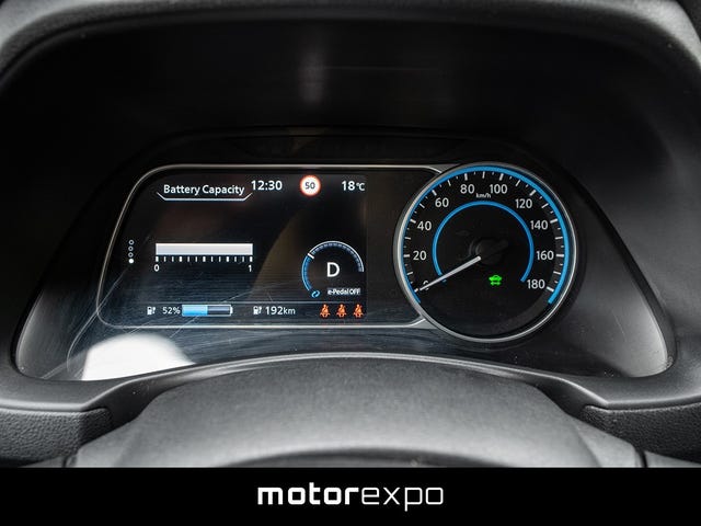 2019 NISSAN LEAF - 10