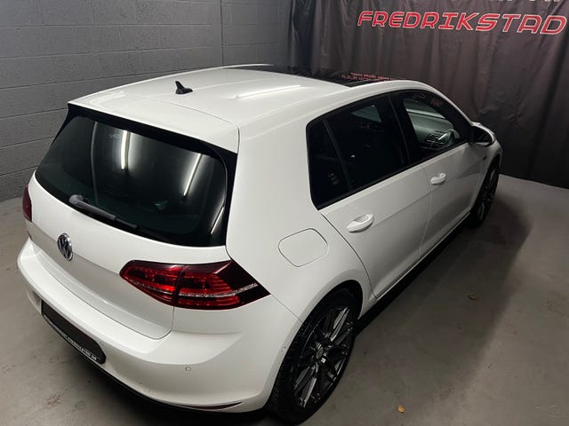 2015 VOLKSWAGEN GOLF - 9