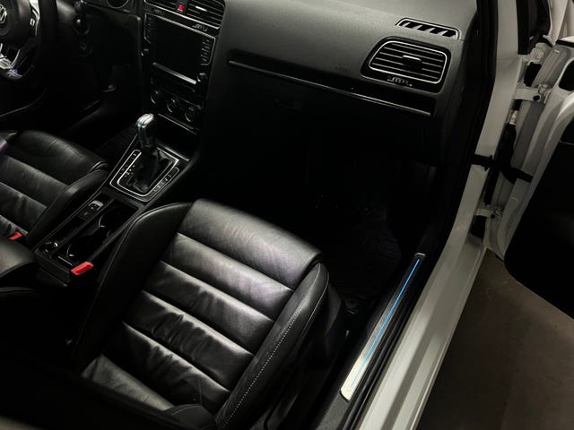 2015 VOLKSWAGEN GOLF - 25