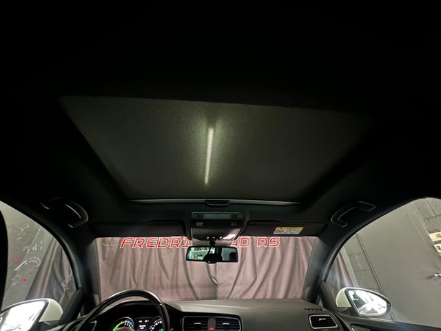 2015 VOLKSWAGEN GOLF - 29