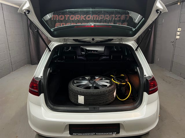 2015 VOLKSWAGEN GOLF - 33