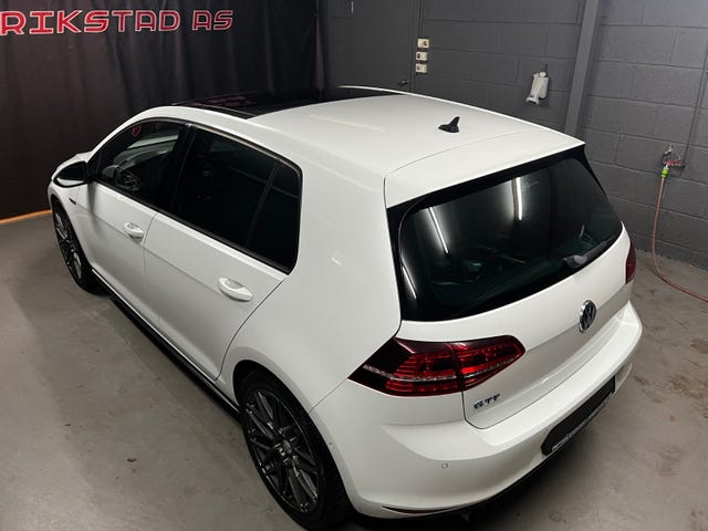2015 VOLKSWAGEN GOLF - 8