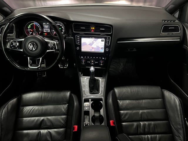 2015 VOLKSWAGEN GOLF - 15
