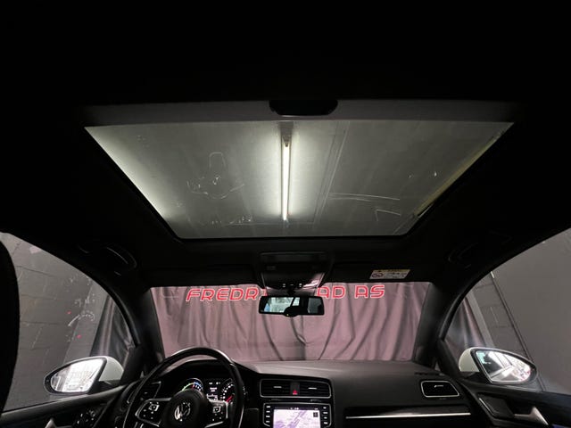 2015 VOLKSWAGEN GOLF - 28
