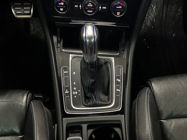 2015 VOLKSWAGEN GOLF - 22