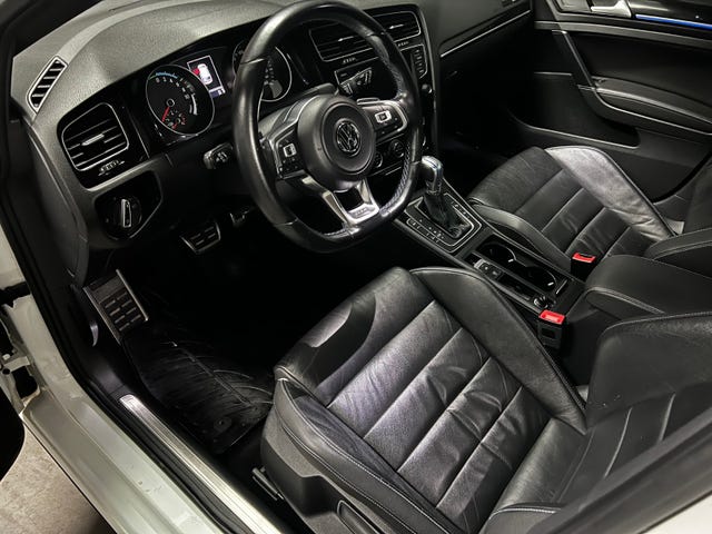 2015 VOLKSWAGEN GOLF - 23