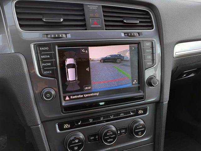2015 VOLKSWAGEN GOLF - 23