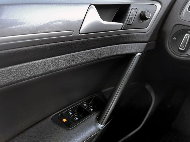 2015 VOLKSWAGEN GOLF - 19