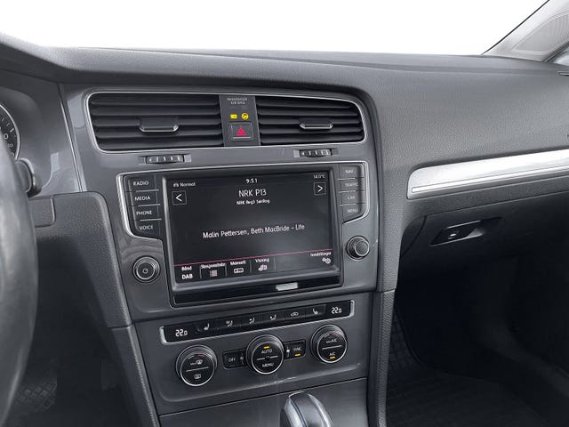 2015 VOLKSWAGEN GOLF - 25