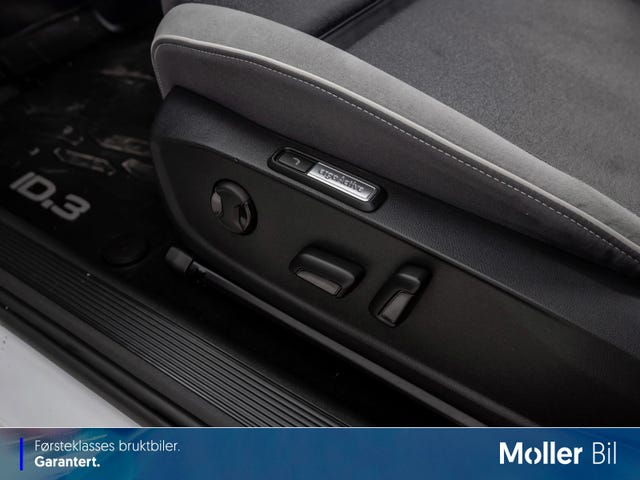 2021 VOLKSWAGEN ID.3 - 21