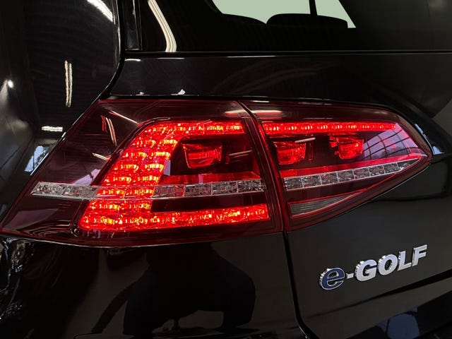 2015 VOLKSWAGEN GOLF - 15