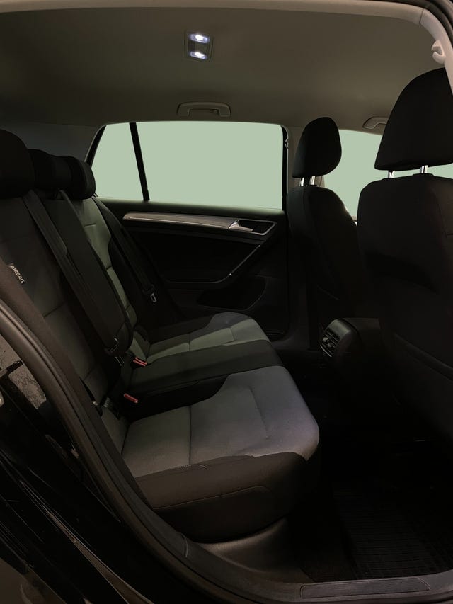 2015 VOLKSWAGEN GOLF - 19