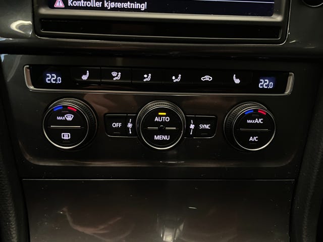 2015 VOLKSWAGEN GOLF - 31