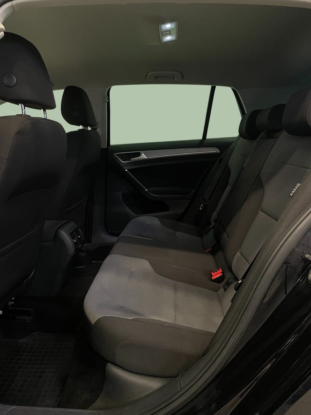 2015 VOLKSWAGEN GOLF - 18